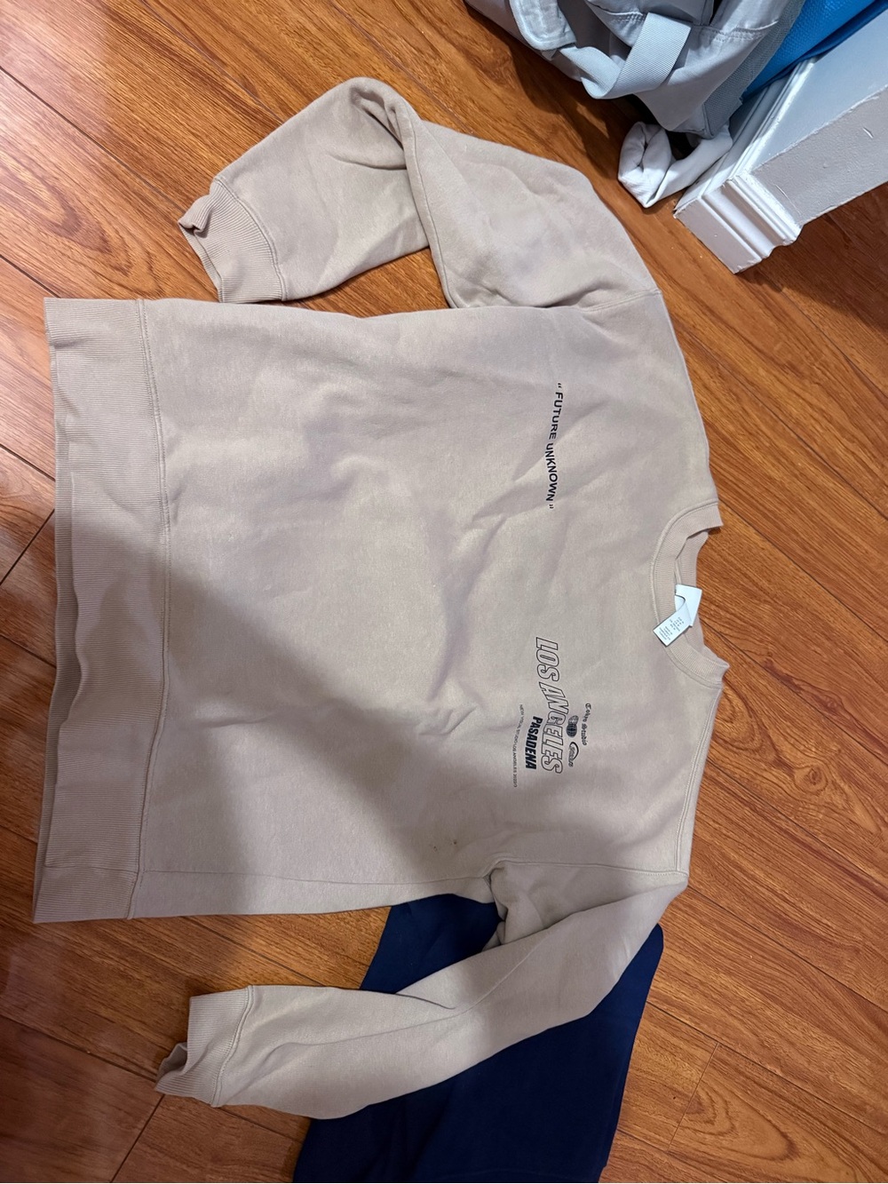 H&M Beige Crewneck Sweatshirt